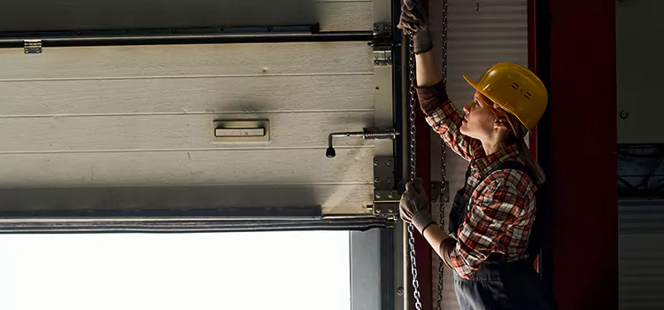 Addressing Common Garage Door Stoppage Issues in Del Rio, TX